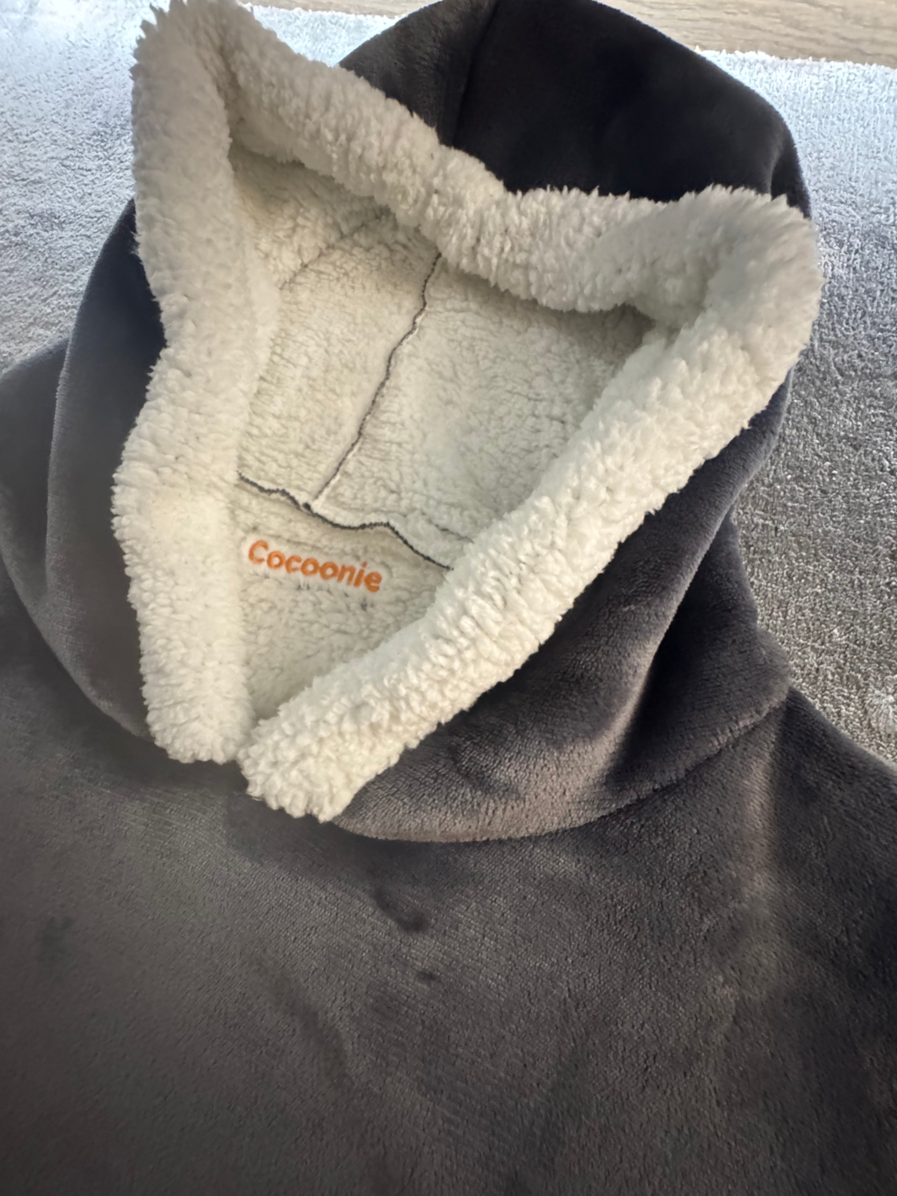Cozy Wearable Blanket - Charcoal Edition